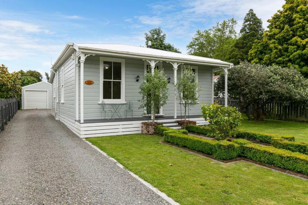 Historic Charm In Greytown - Cosy Kowhai Cottage Dış mekan fotoğraf
