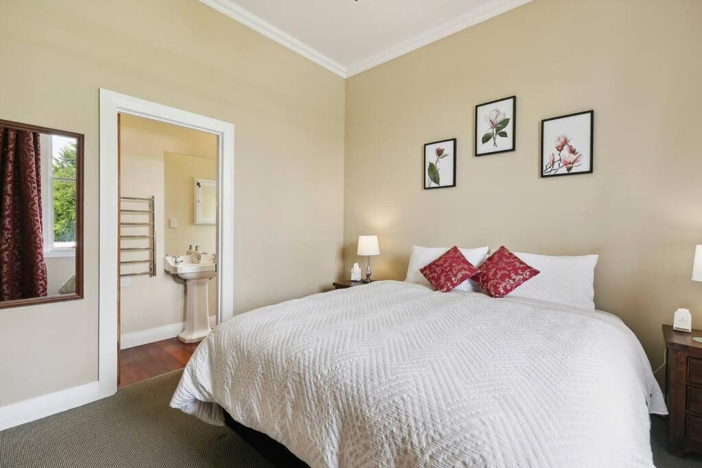 Historic Charm In Greytown - Cosy Kowhai Cottage Dış mekan fotoğraf