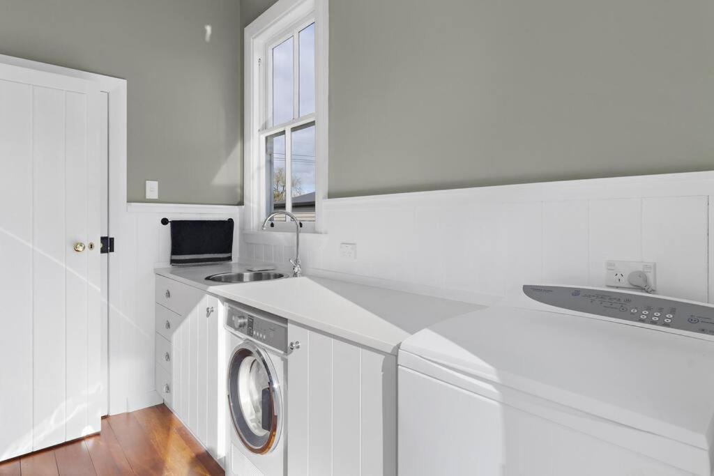 Historic Charm In Greytown - Cosy Kowhai Cottage Dış mekan fotoğraf