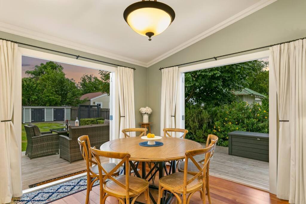 Historic Charm In Greytown - Cosy Kowhai Cottage Dış mekan fotoğraf