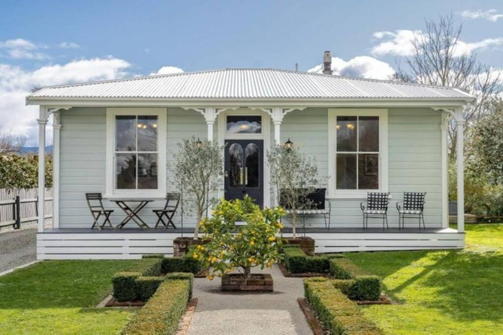 Historic Charm In Greytown - Cosy Kowhai Cottage Dış mekan fotoğraf